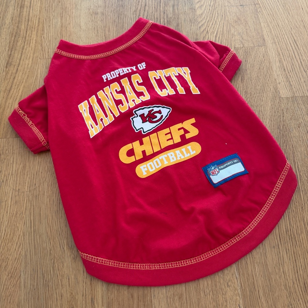NFL MEDIUM Red KC Kansas City Chiefs Dog Shirt